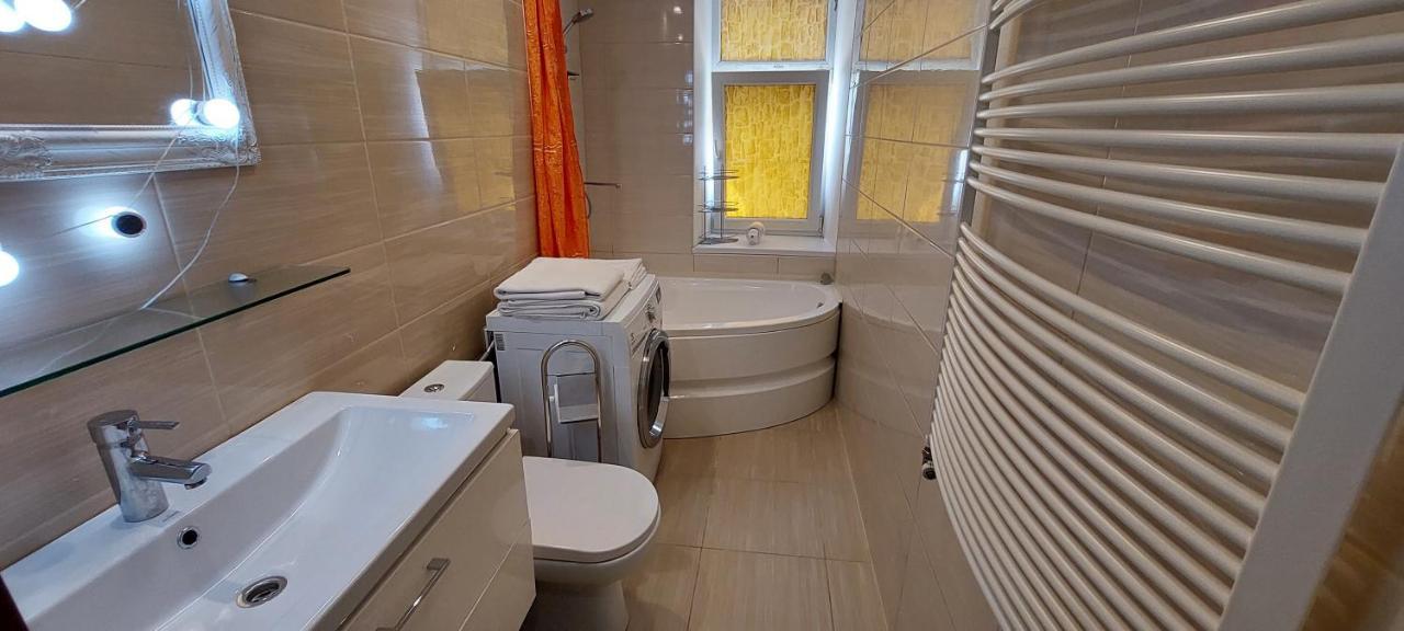 Parkcosylux Two Bedrooms Apart Free Parking Riga Exterior foto